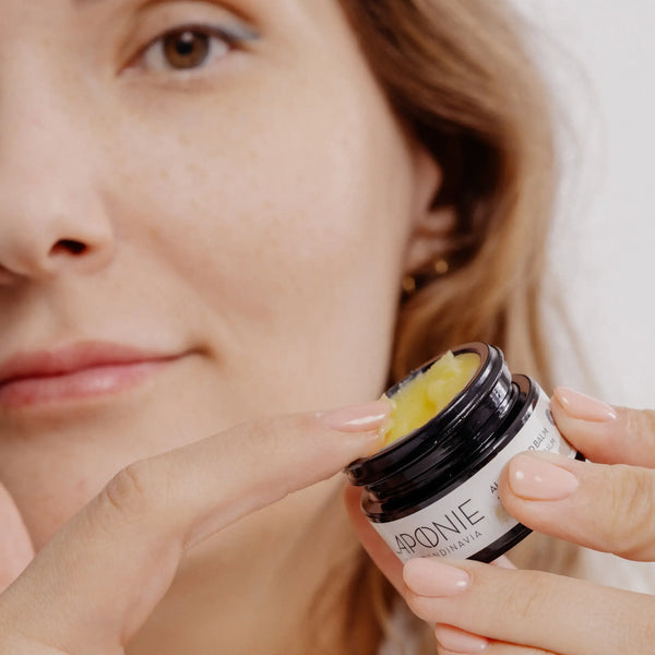 Laponie All-Around Balm used by model